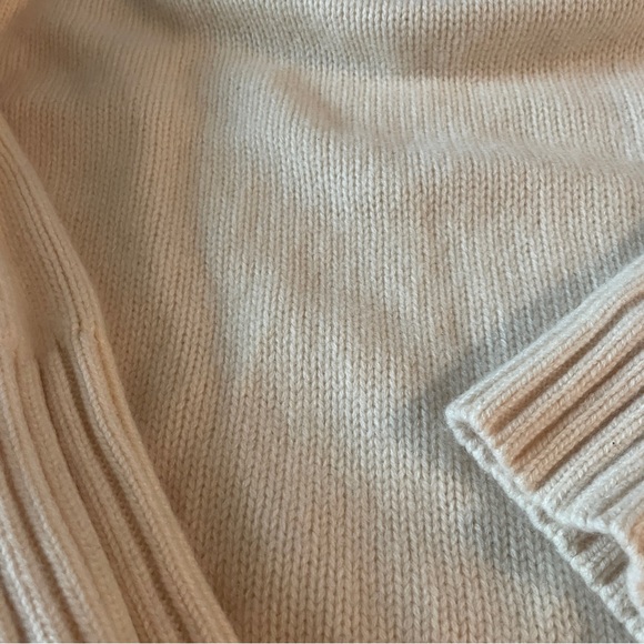 COS oversized cashmere sweater in light beige - Picture 7 of 7